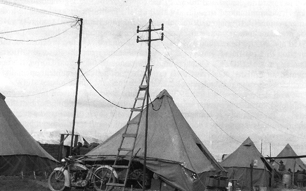 Photo:  Signal Corps camp telephone office at Dublán