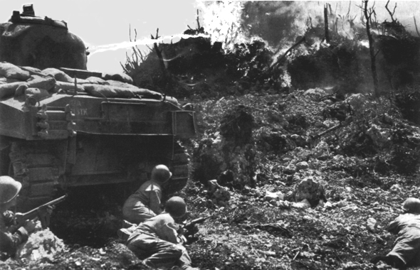 Photo: TANK-INFANTRY ATTACKS