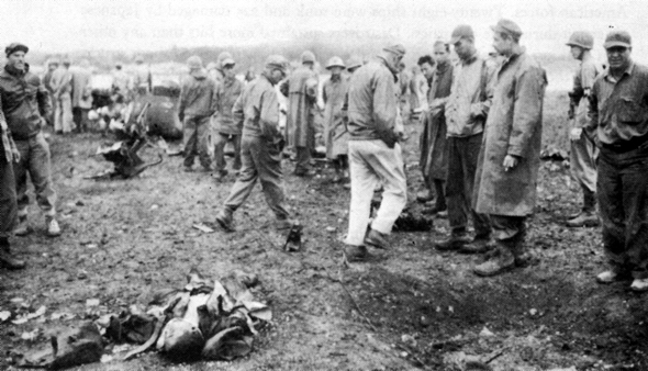 Photo: JAPANESE AIR RAIDS ON OKINAWA