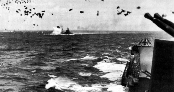 Photo: JAPANESE KAMIKAZE ATTACKS