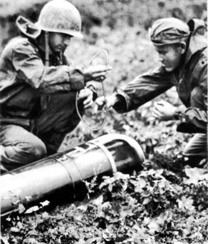 Photo: JAPANESE WEAPONS: 320-mm. (Spigot) Mortar Shell