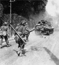 U.S. troops advance toward Fontainebleau en route to Paris.