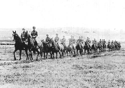 Photo: The Constabulary patrolled remote parts of the border on horseback.